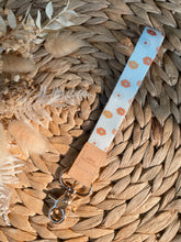 Load image into Gallery viewer, Blossoming Florals Wristlet