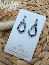 Load image into Gallery viewer, Florence Dangle Glitter Earrings