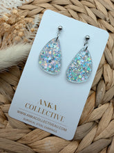 Load image into Gallery viewer, Sol Dangle Glitter Earrings
