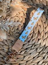 Load image into Gallery viewer, Golden Butterfly Wristlet