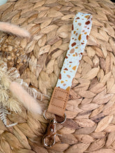 Load image into Gallery viewer, Terrazzo Wristlet