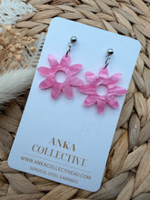 Load image into Gallery viewer, Daisy Dangle Glitter Earrings