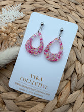 Load image into Gallery viewer, Amara Dangle Glitter Earrings