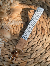 Load image into Gallery viewer, Spotty Wristlet