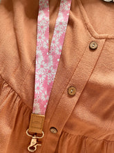 Load image into Gallery viewer, Pink Daisies Fabric Lanyard