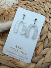 Load image into Gallery viewer, Willow Dangle Glitter Earrings
