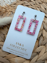 Load image into Gallery viewer, Manhattan Dangle Glitter Earrings