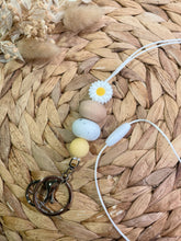 Load image into Gallery viewer, White Floral Lanyard