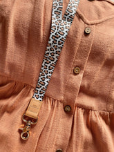 Load image into Gallery viewer, Leopard Fabric Lanyard