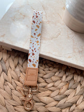 Load image into Gallery viewer, Terrazzo Wristlet