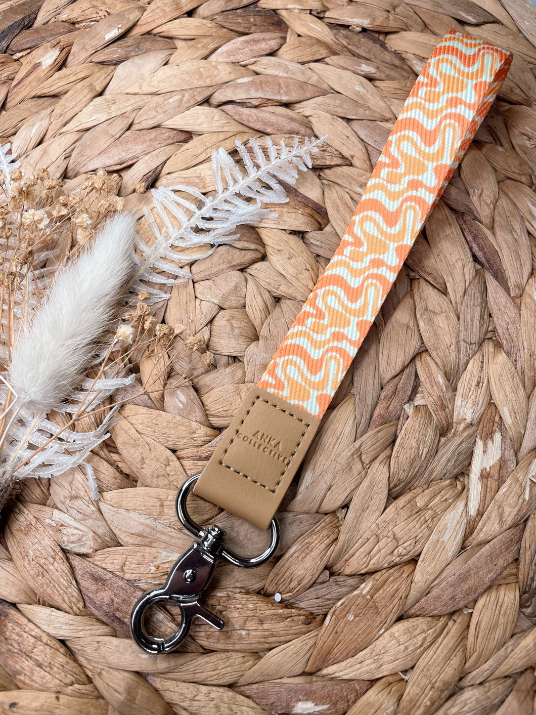 Groovy Wave Summer Wristlet