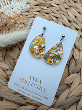 Load image into Gallery viewer, Sol Dangle Glitter Earrings
