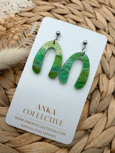 Load image into Gallery viewer, Willow Dangle Glitter Earrings
