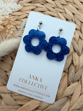 Load image into Gallery viewer, Poppy Dangle Glitter Earrings
