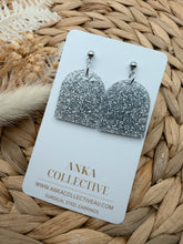 Load image into Gallery viewer, Aura Dangle Glitter Earrings
