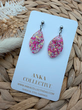 Load image into Gallery viewer, Ember Dangle Glitter Earrings
